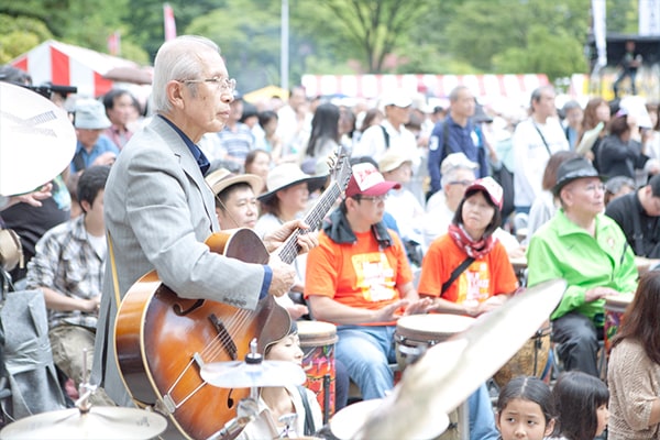 地元仙台で音楽を楽しむ方たちでホストバンドを構成