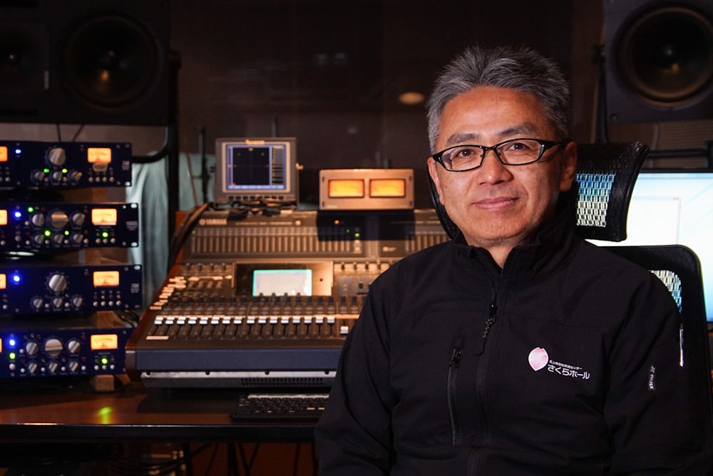 レコーディングスタジオでは佐藤氏がエンジニアも務める