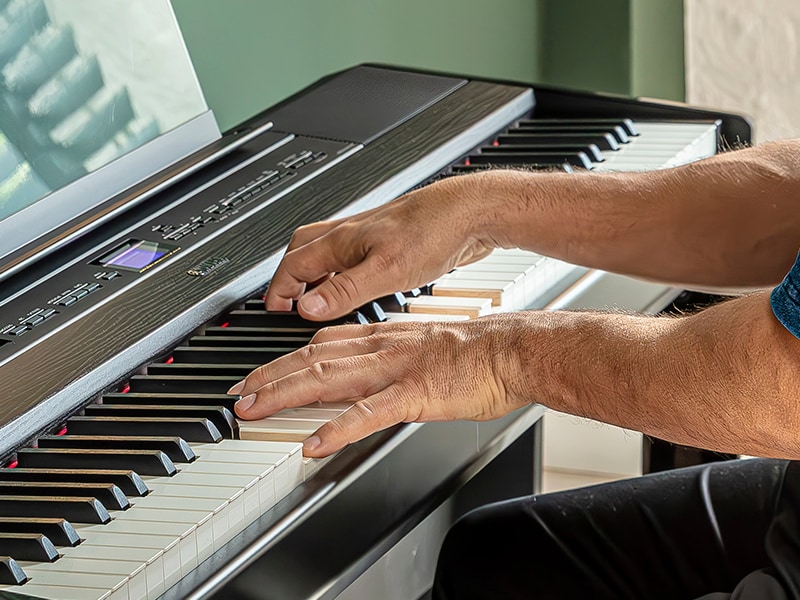 グランドピアノの弾き心地を再現「グランドタッチ-エス™鍵盤　木製鍵盤」