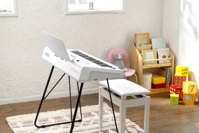 多彩な音色や設定を選択し表現の幅を広げられるキーボード機能