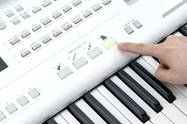 お気に入りの音色設定をワンタッチで呼び出せるBasic Registrationボタンの操作