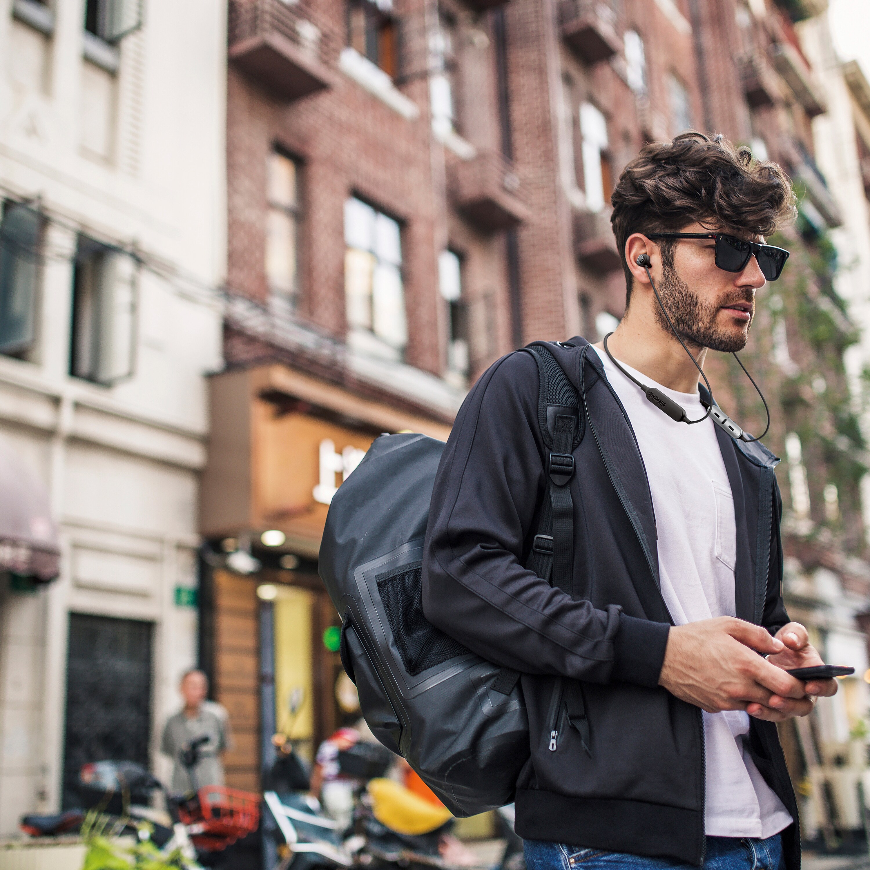 ヤマハ ワイヤレスイヤホン EP-E50A(A) : アクティブノイズキャンセリング/アンビエントサウンド/リスニングケア/Bluetoot ヤマハ | EP-E50A - ヘッドホン・イヤホン - 概要