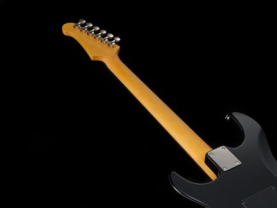 PACIFICA611V BTR LTD 優れた演奏性と精密なピッチ