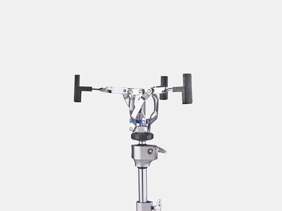 スネアスタンド上部の外観（バスケットアーム）