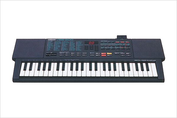 ヤマハ | デジタルキーボード年表 (1980's) - ヤマハ デジタル