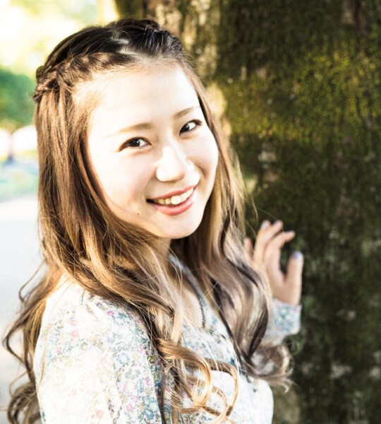 安達香織