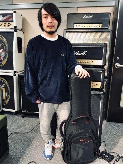 ネクライトーキーのギタリスト朝日さんが、アメリカのケースブランド