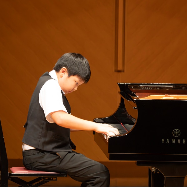 サンチル ジョノンさん