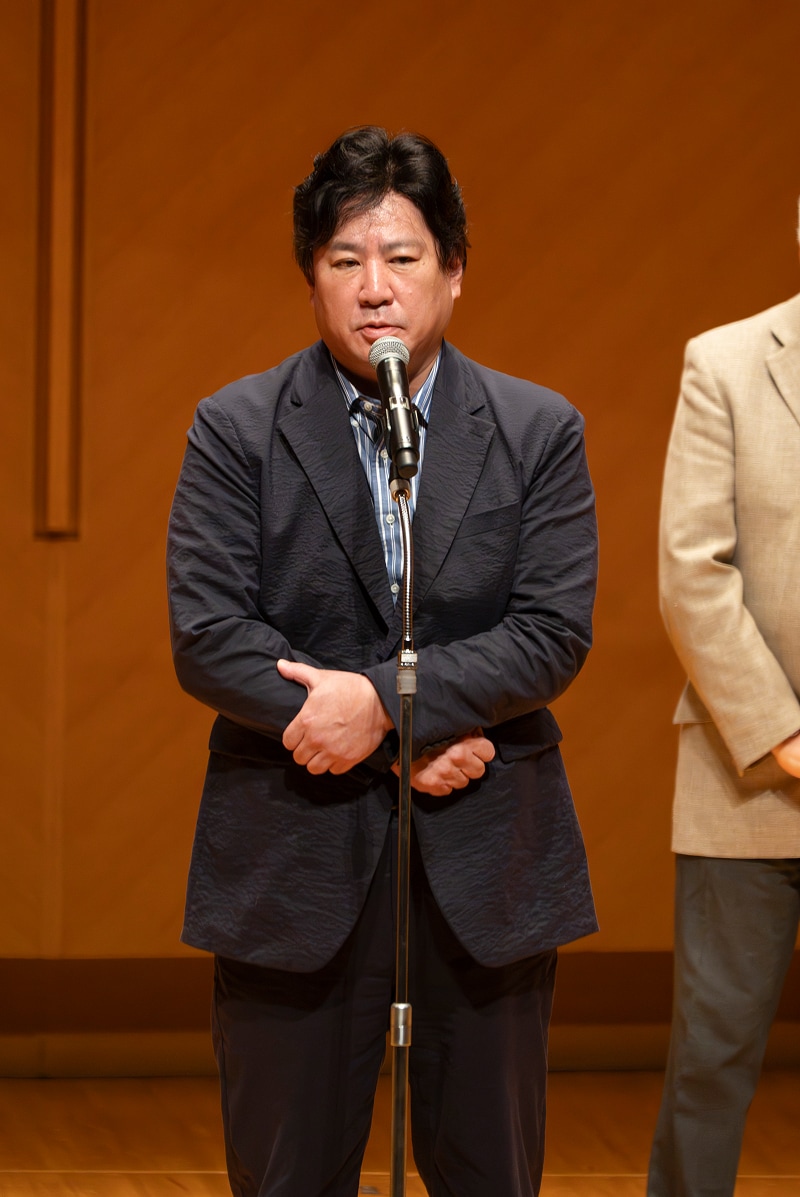 鈴木 謙一郎 氏