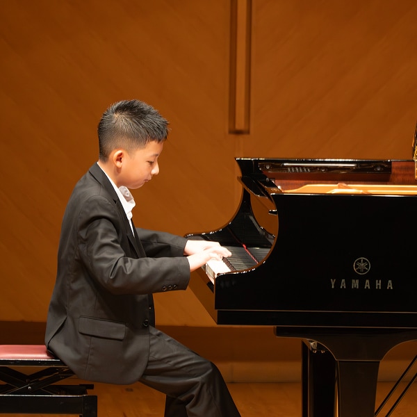 Clive Terrence Wijayaさん