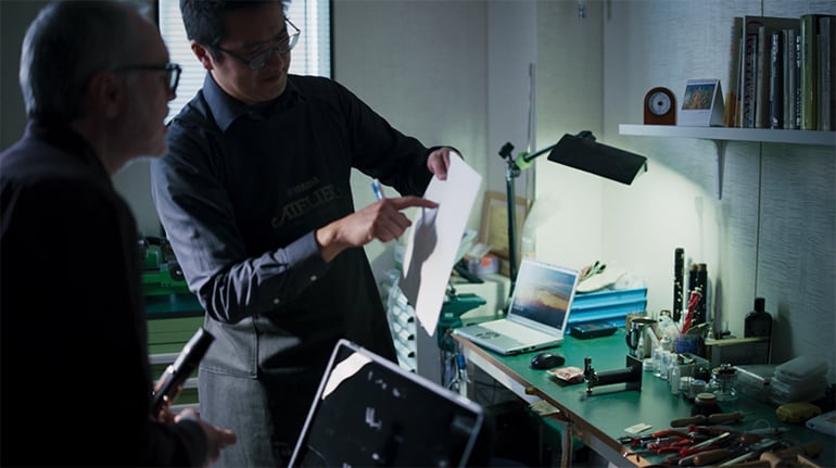 アーティストとの対話と試行錯誤