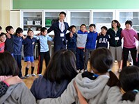 静岡県浜松市立井伊谷小5年生の学年歌づくりサポート事例
