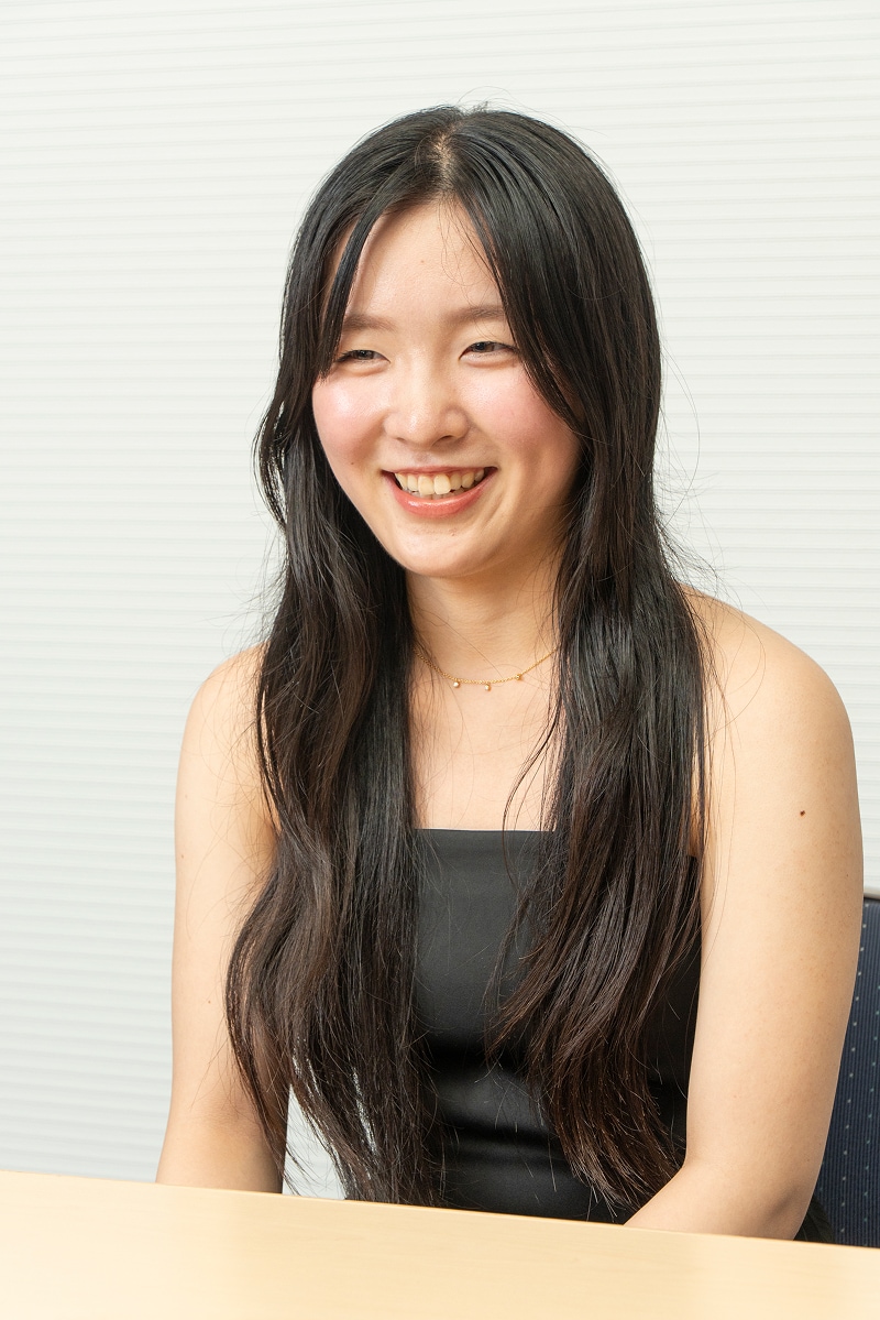 及川 百花 さん