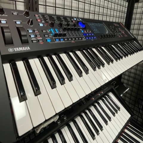 JEUGIA三条本店 Stage