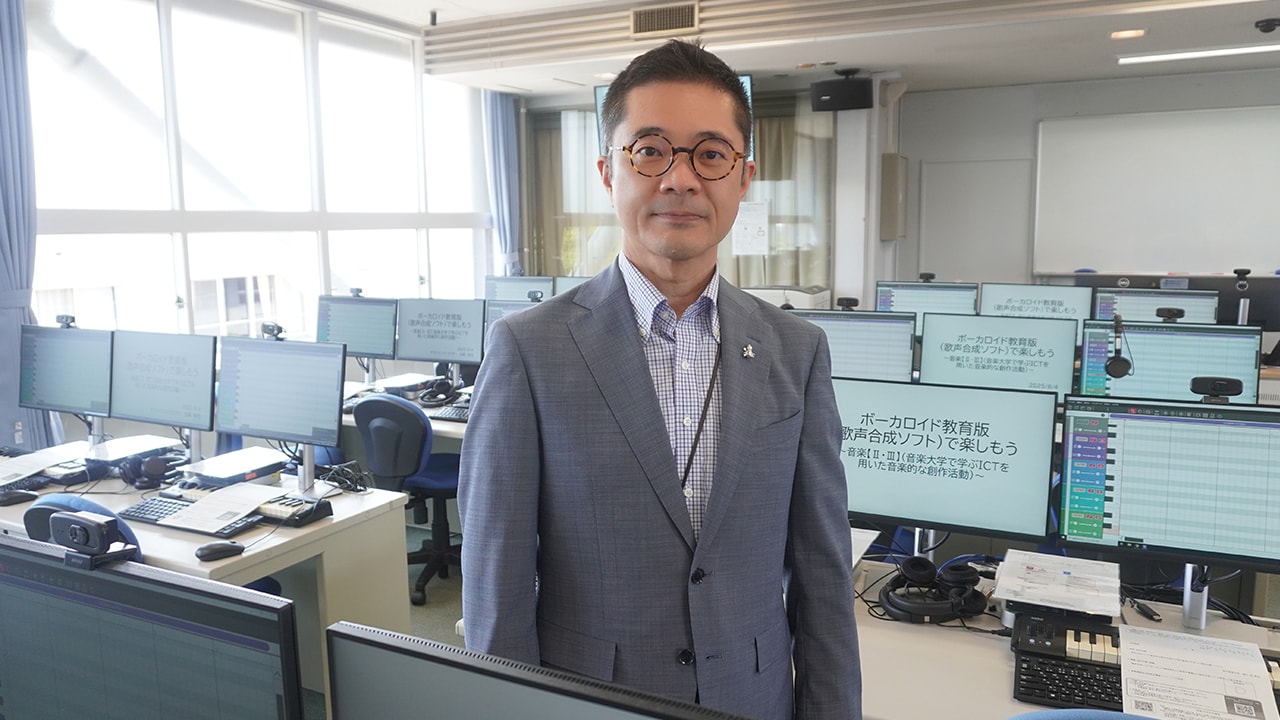 [写真]国立音楽大学教授　瀧川　淳