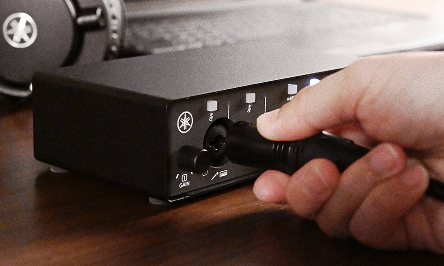 Yamaha UR12MK3: 本物のサウンド