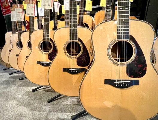 石橋楽器店　御茶ノ水本店