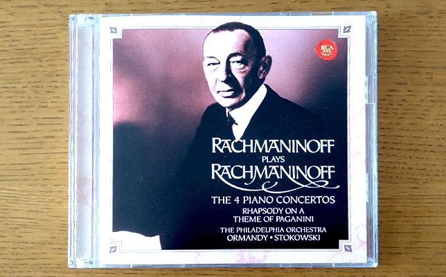 セルゲイ・ラフマニノフ（ピアノ）、ユージン・オーマンディ、レオポルド・ストコフスキー（指揮）、フィラデルフィア管弦楽団による「ラフマニノフ自作自演～ピアノ協奏曲全集」（CD２枚組、1929～41年録音、ソニー）