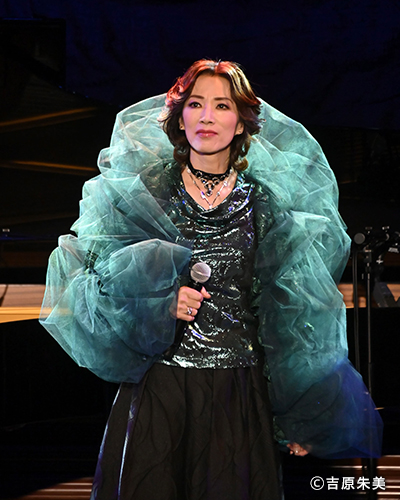 真琴つばささんライブ写真