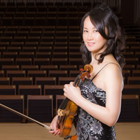 Violinist 鈴木 理恵子